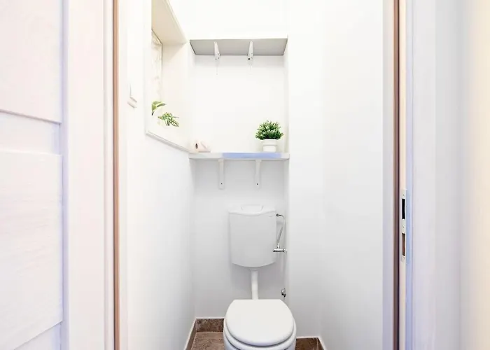 - Sunny - Cute Apartment Budapest